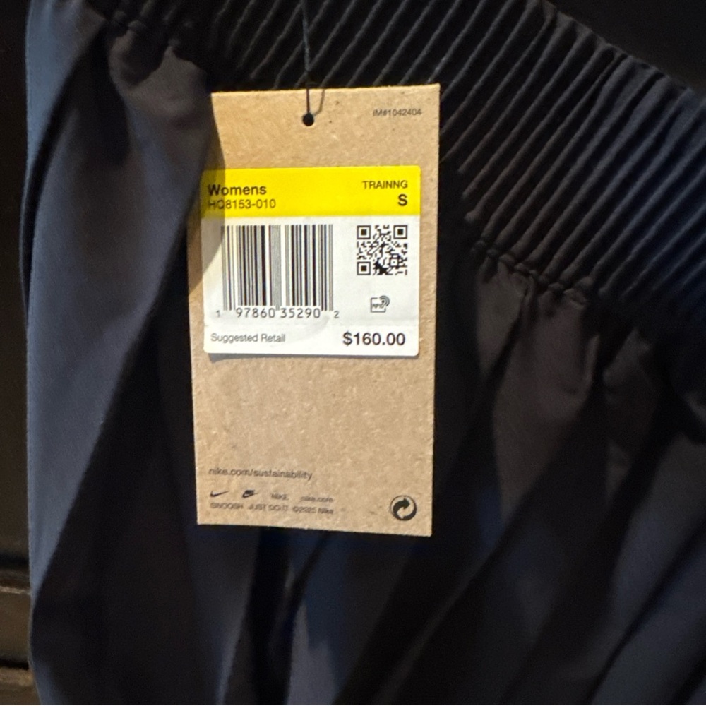 NEW Nike 24.7 PerfectStretch Women Dri Fit Pleated Skirt HQ8153-010 $160 - Picture 6 of 7